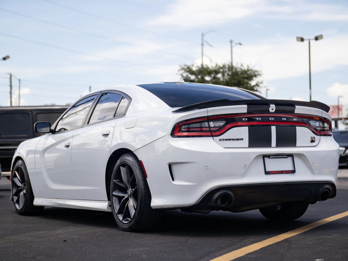 Used 2019 Dodge Charger Scat Pack RWD image 11