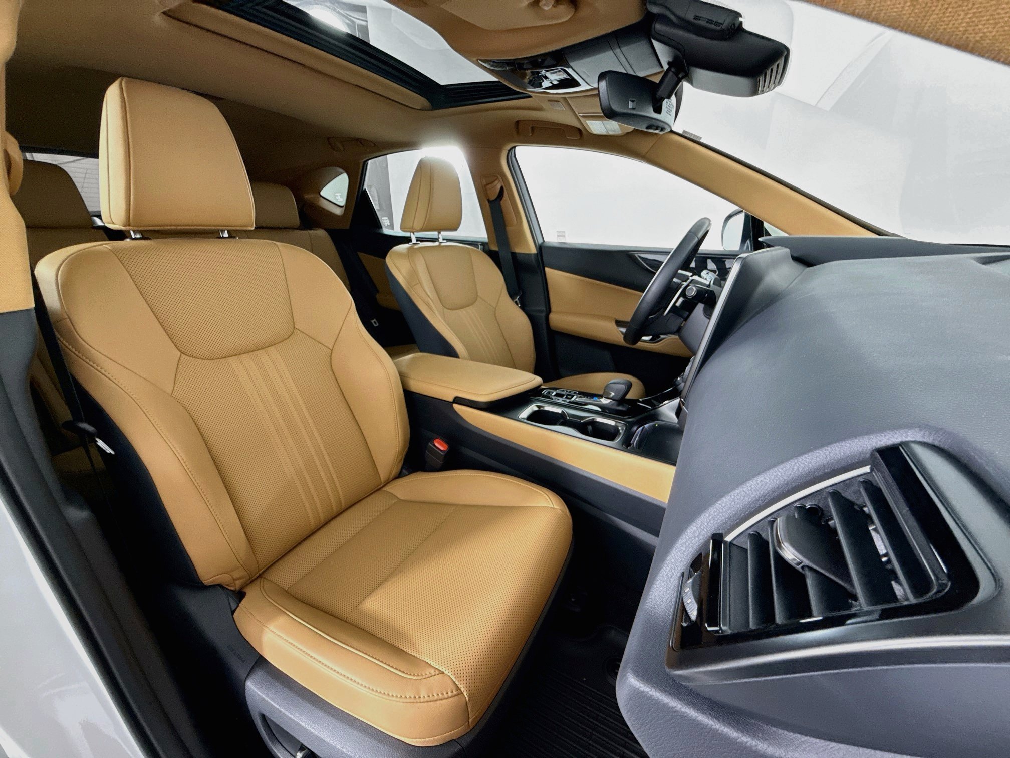 Certified 2025 Lexus NX 350h AWD w/ Accessory Package (P3) image 26