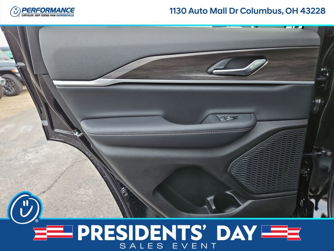 New 2026 Jeep Grand Cherokee Laredo image 14