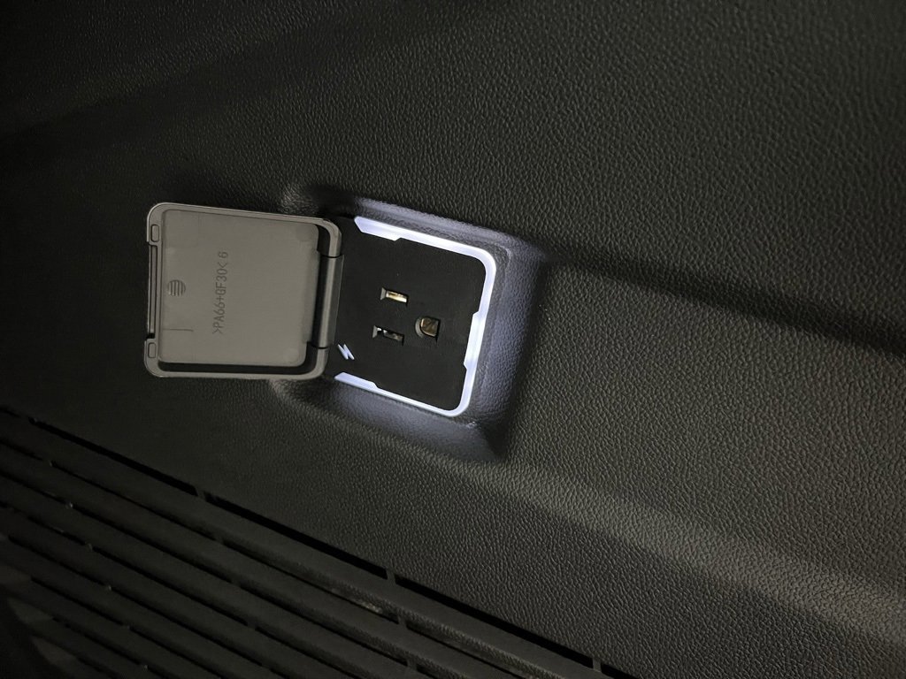 New 2026 Chevrolet Tahoe LT image 35