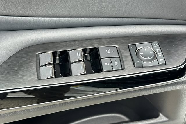 Used 2025 Lexus ES 300h w/ Premium Package FWD image 13