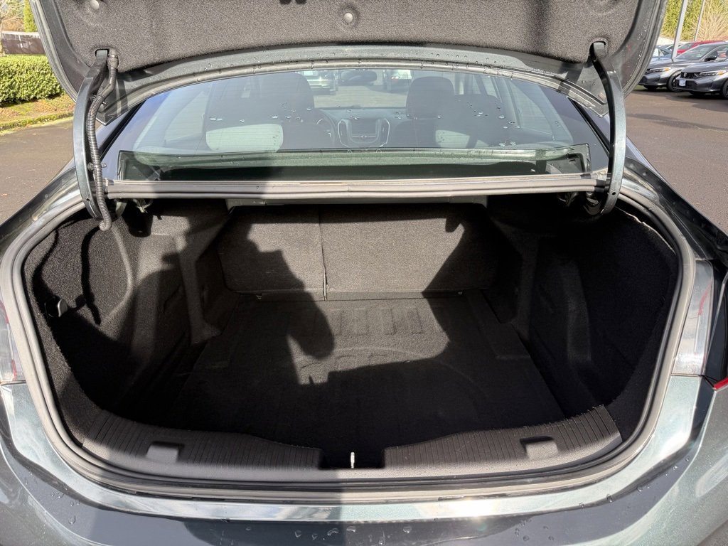 Used 2018 Chevrolet Cruze LT w/ LT Fleet Convenience Package image 11