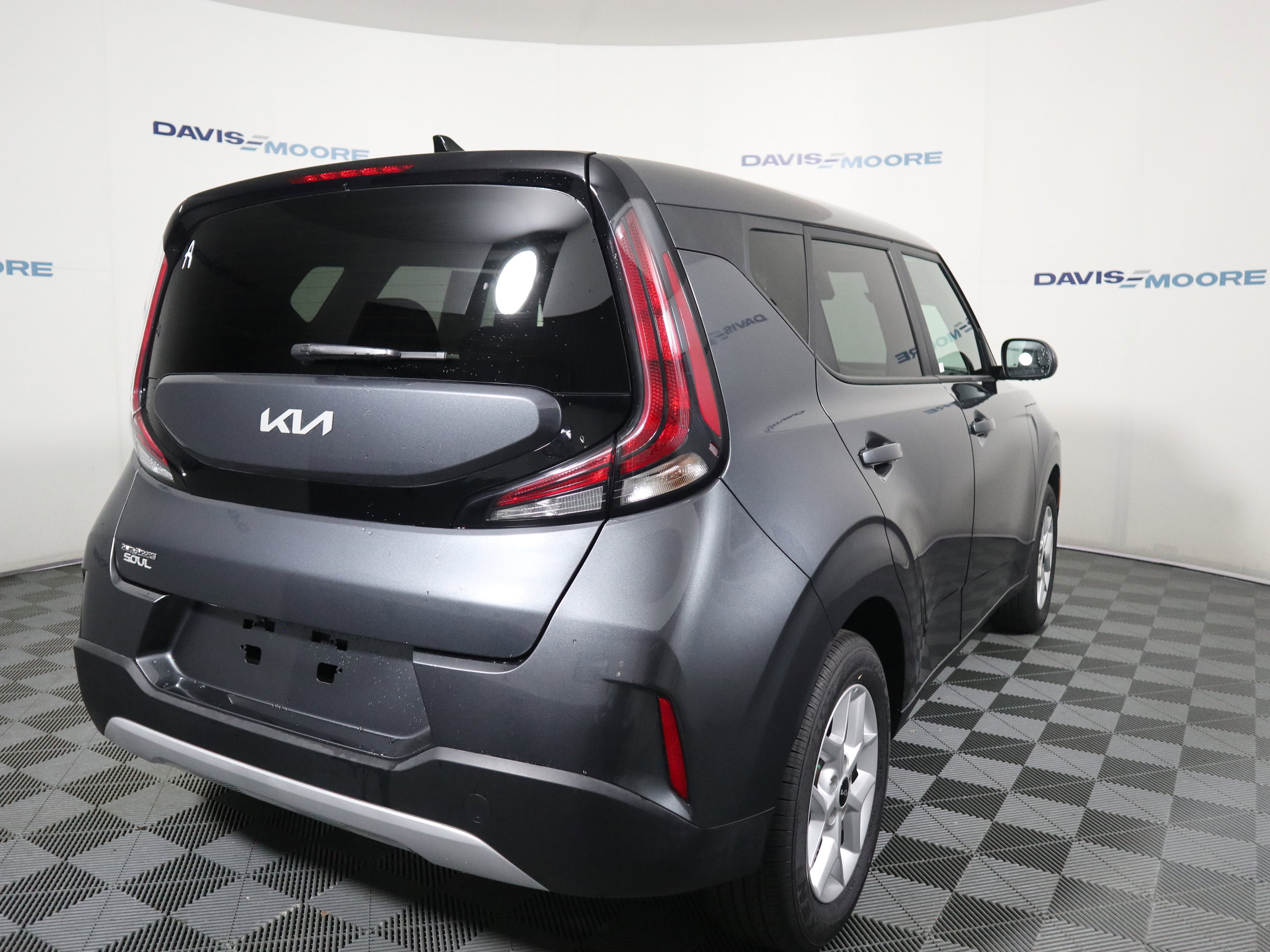 Used 2025 Kia Soul LX w/ LX Technology Package FWD image 5