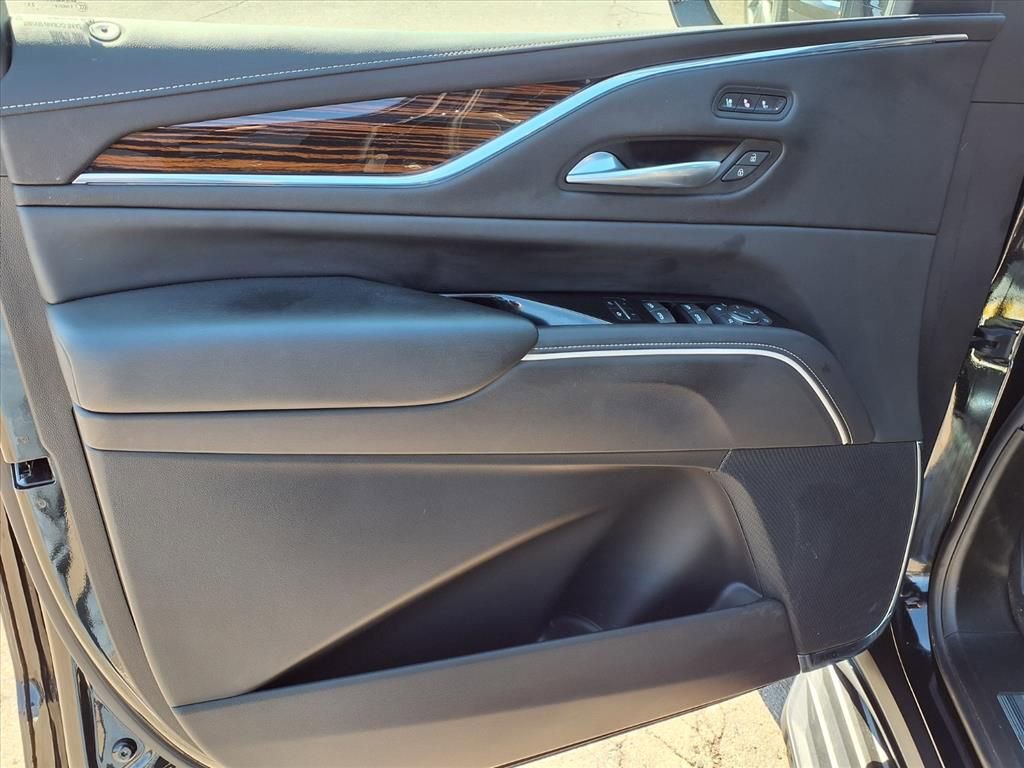 Used 2024 Cadillac Escalade Premium Luxury w/ LPO, Floor Liner Package image 12