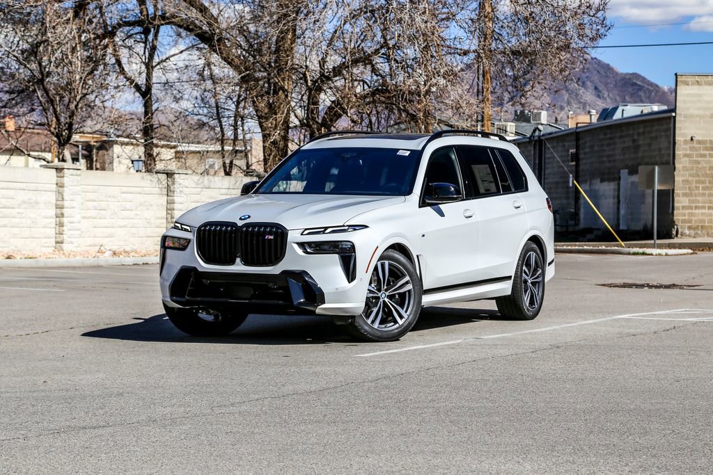New 2026 BMW X7 M60i