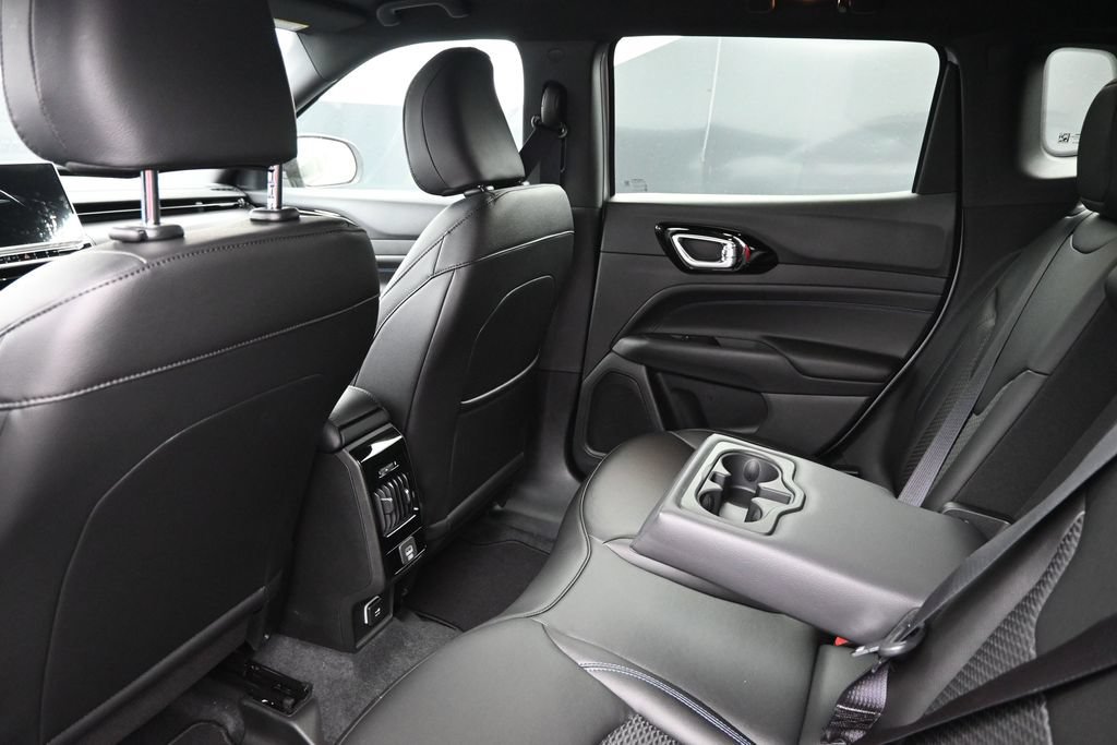 New 2026 Jeep Compass Latitude AWD/4WD image 20