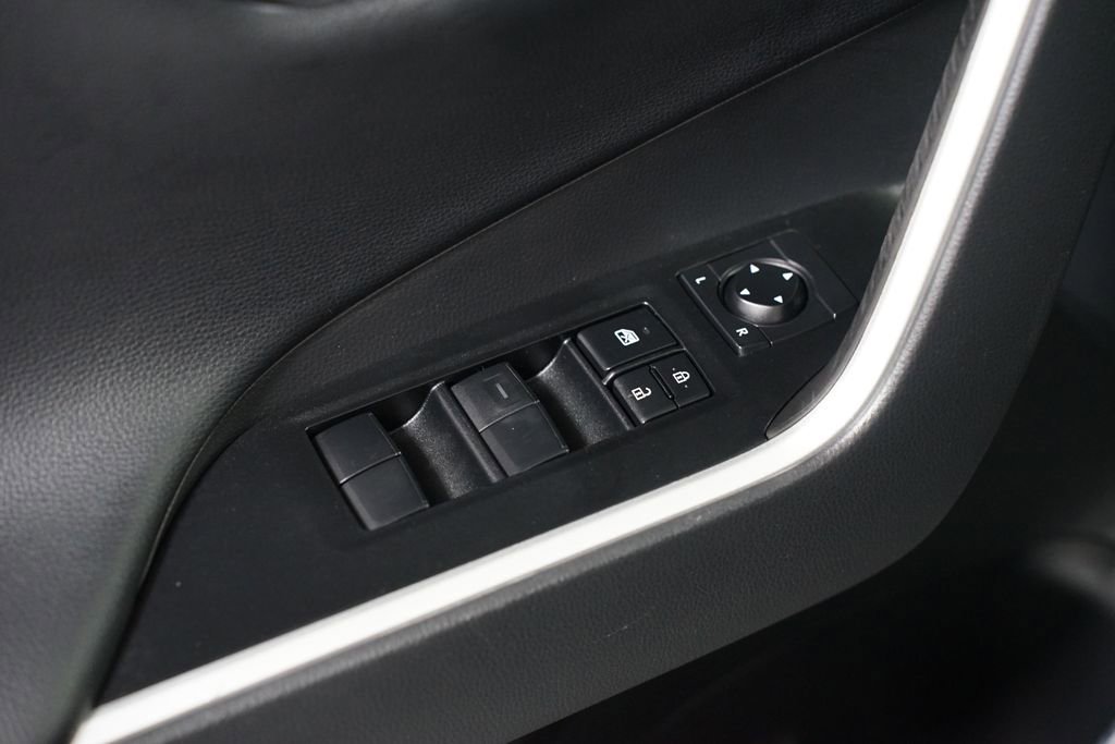 Certified 2021 Toyota RAV4 TRD Off-Road image 30