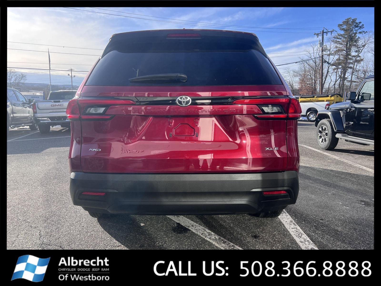 Used 2024 Toyota Grand Highlander XLE image 4