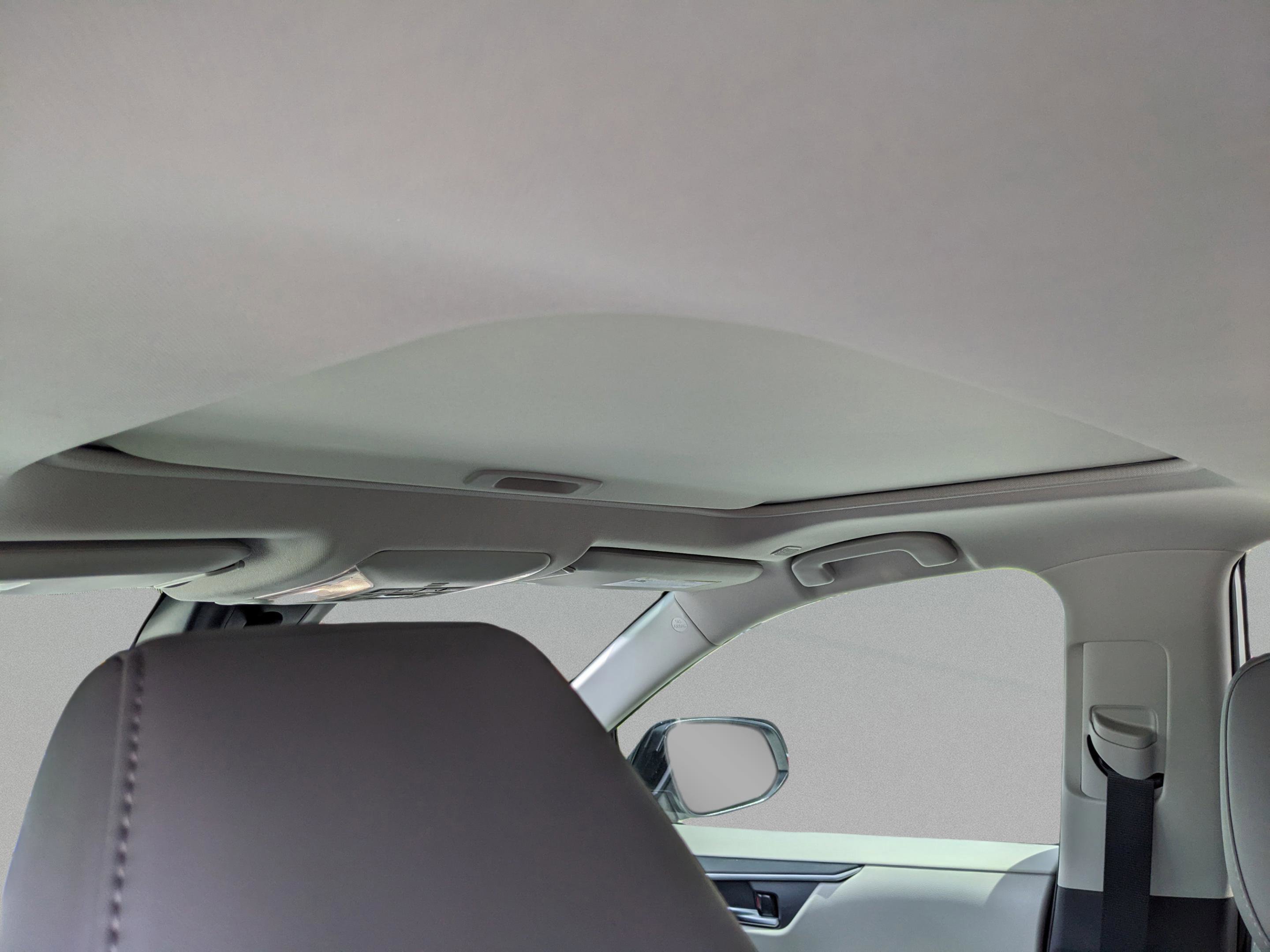 Used 2025 Toyota RAV4 XLE Premium FWD image 18