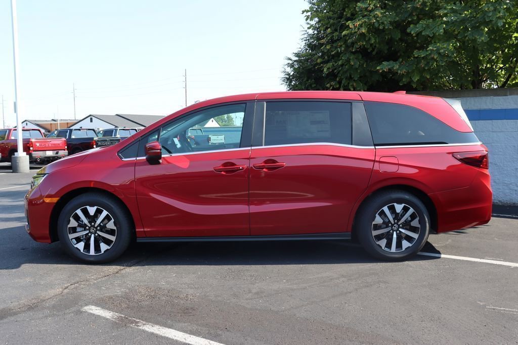 Used 2026 Honda Odyssey EX-L image 2