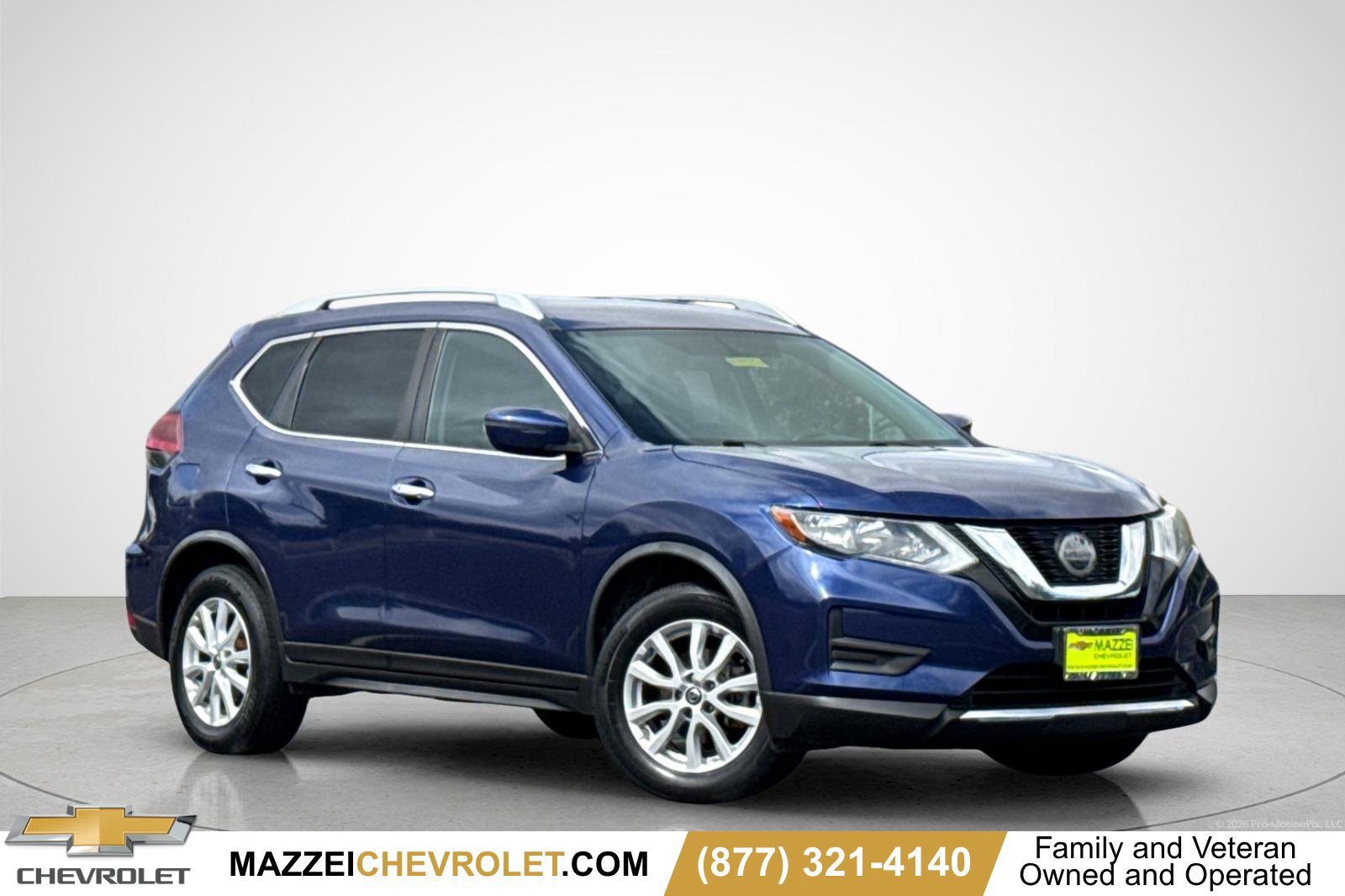 Used 2018 Nissan Rogue SV FWD image 1