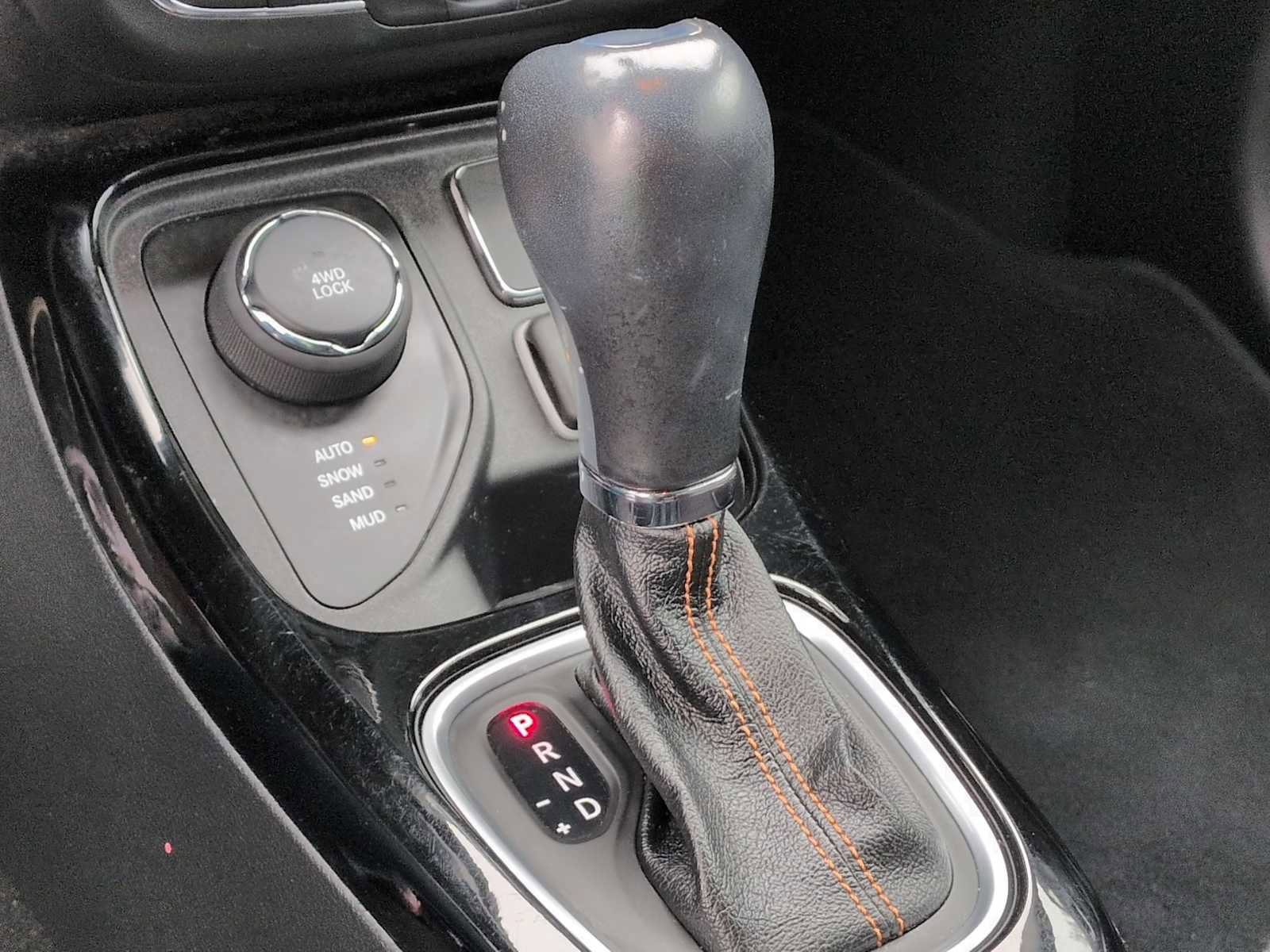 Used 2020 Jeep Compass Limited image 32