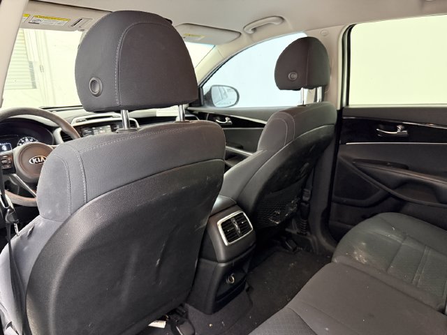 Used 2018 Kia Sorento L FWD image 29