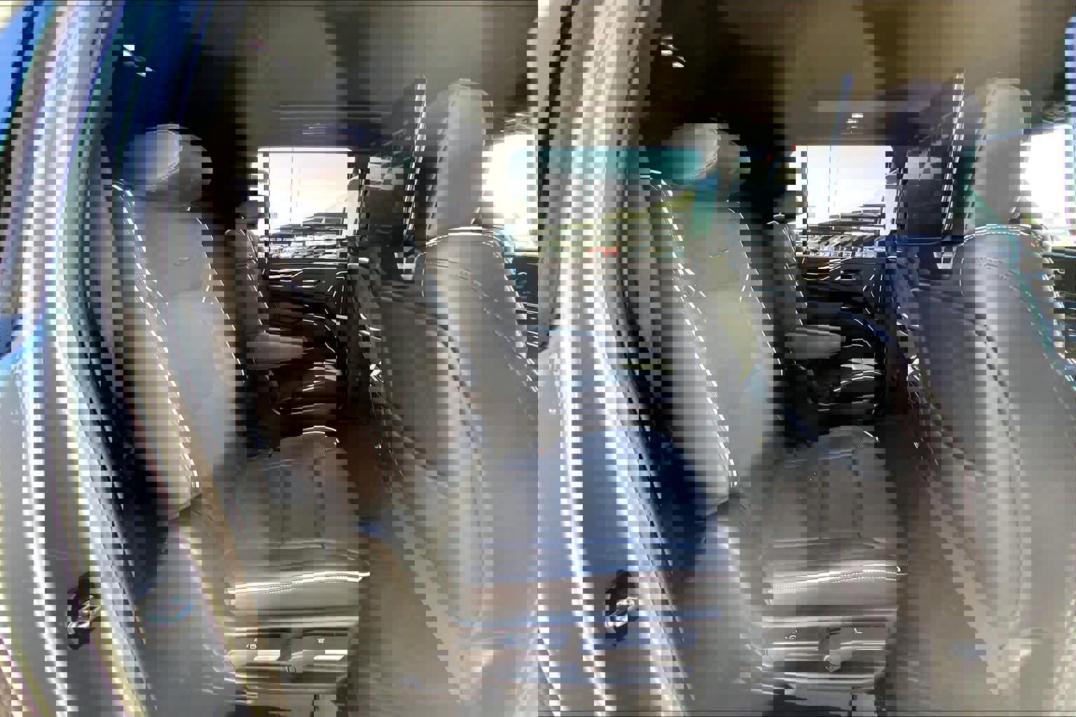 Used 2024 Cadillac Escalade ESV Sport w/ LPO, ONYX Package image 19