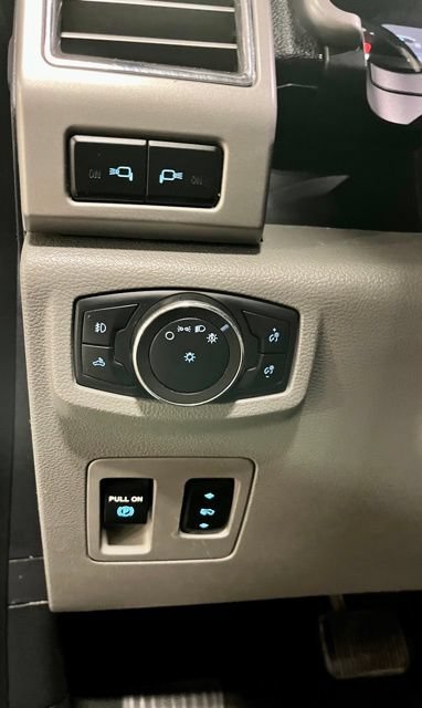 Used 2020 Ford F150 Lariat RWD image 21