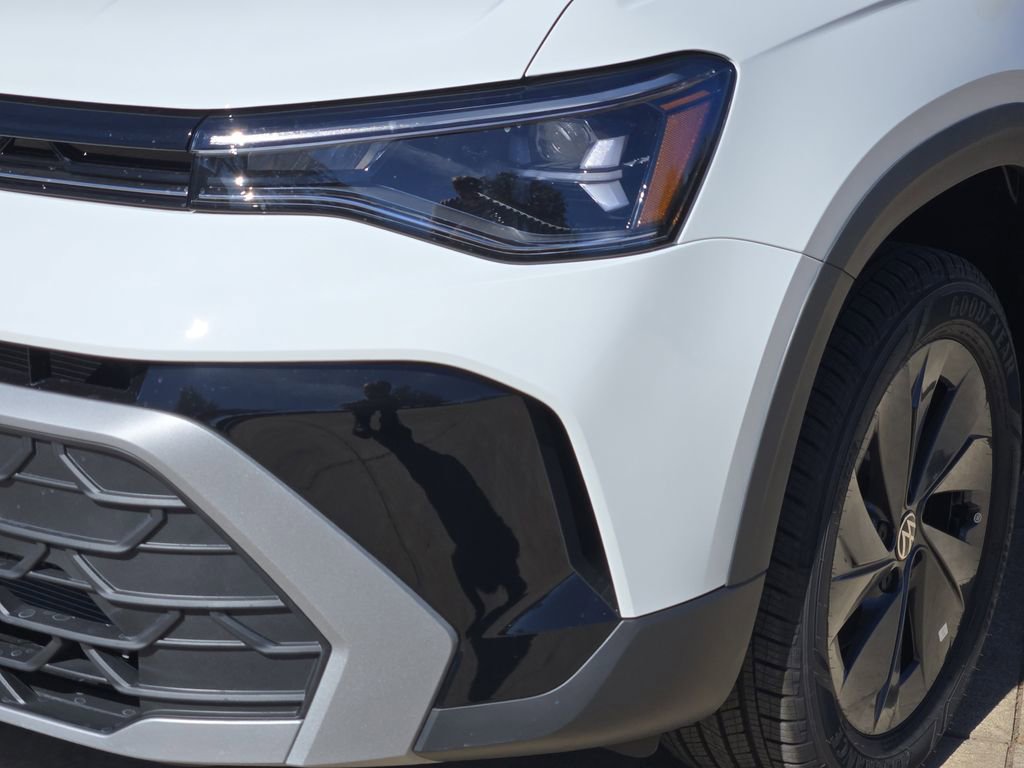 New 2026 Volkswagen Taos S image 6