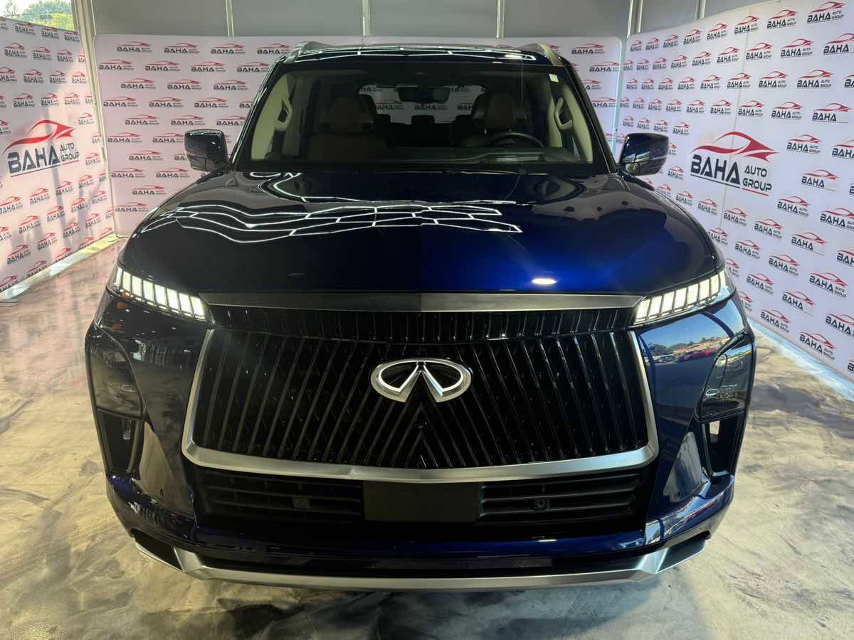 Used 2025 INFINITI QX80 Sensory AWD/4WD image 4