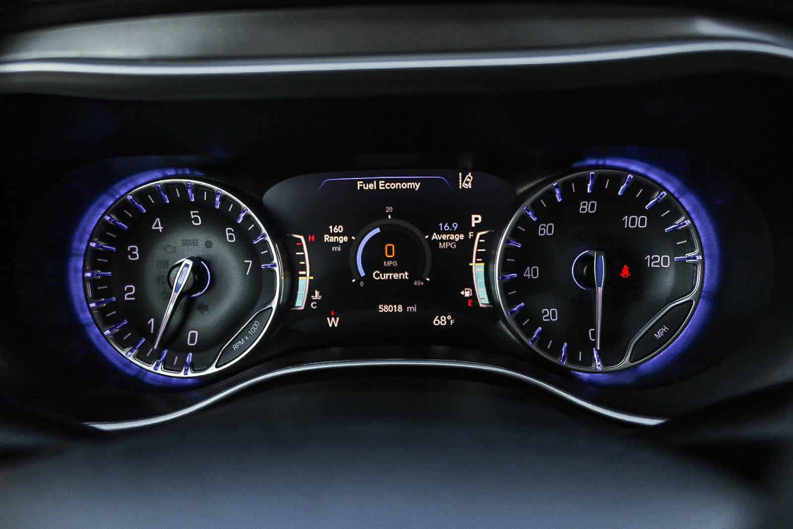Used 2024 Chrysler Pacifica Touring-L FWD image 23