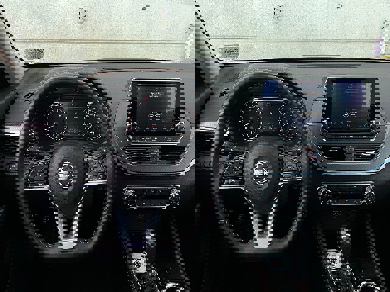 Used 2025 Nissan Altima 2.5 SR image 14