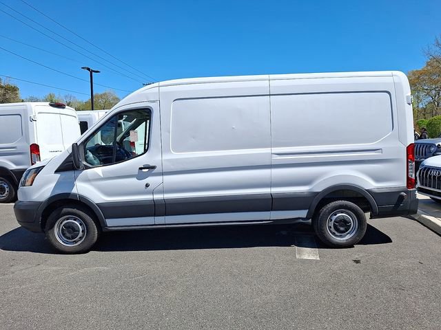 Used 2018 Ford Transit 250 148 Medium Roof RWD image 5