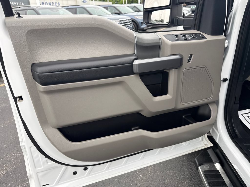 Used 2022 Ford F250 XLT w/ XLT Premium Package AWD/4WD image 33