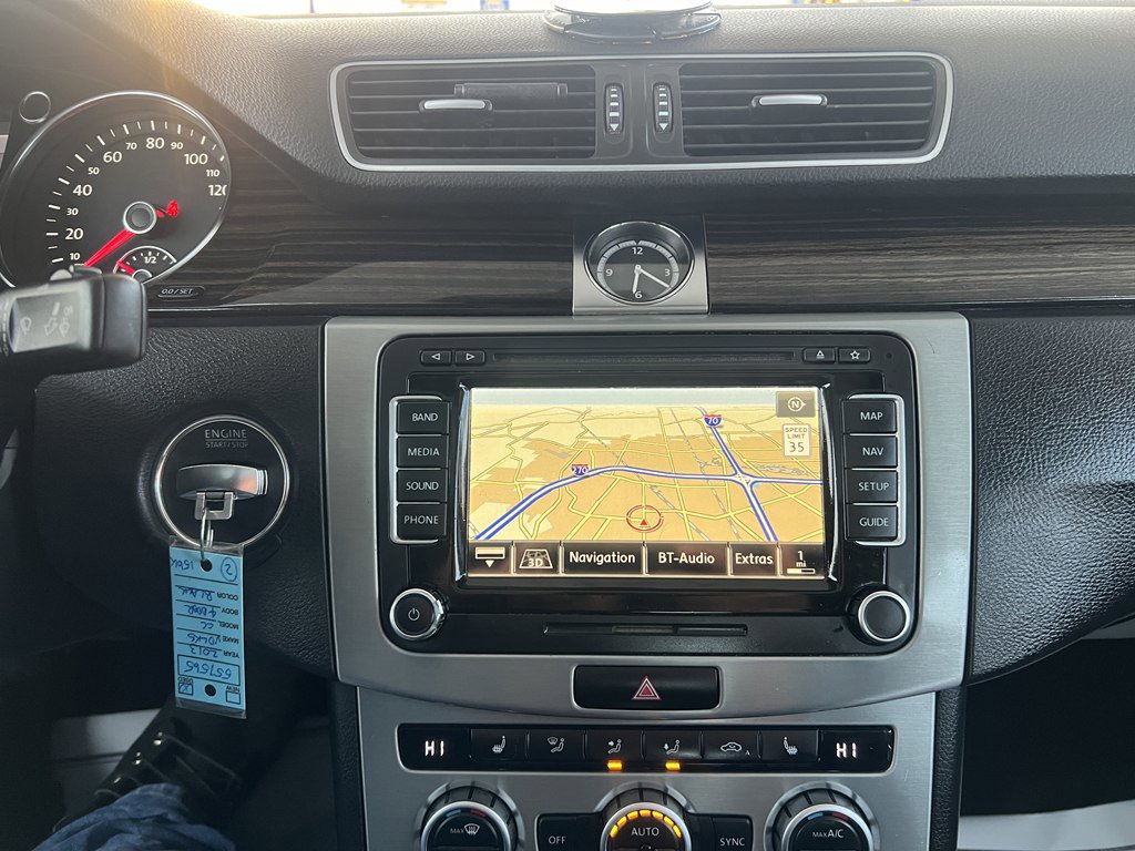 Used 2013 Volkswagen CC Executive image 20