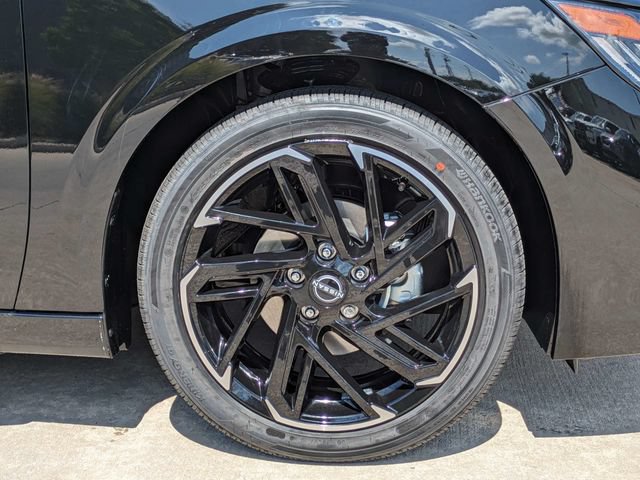 New 2026 Nissan Sentra SR w/ SR Premium Package FWD image 12