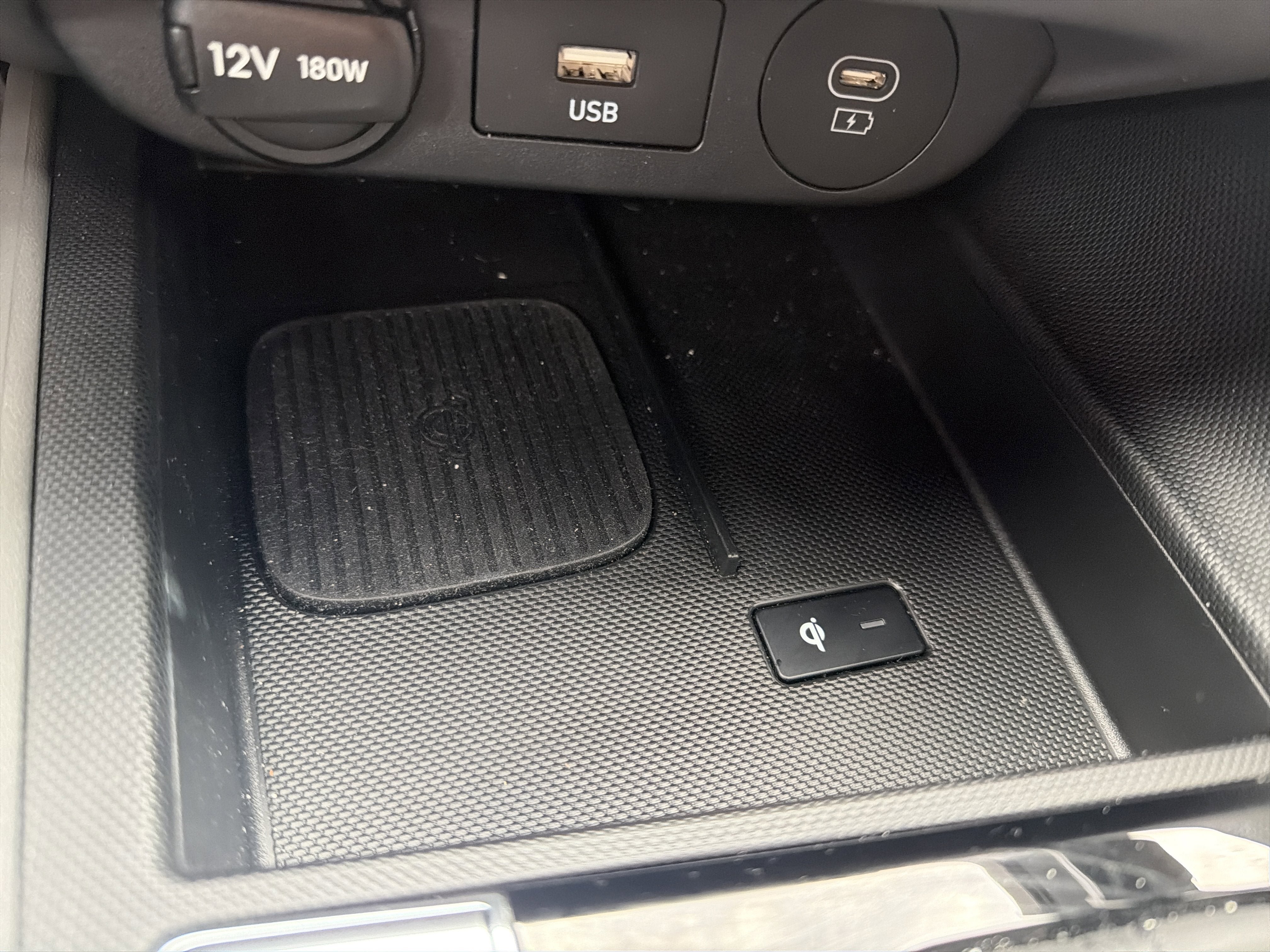 Used 2024 Hyundai Elantra SEL w/ Convenience Package FWD image 20