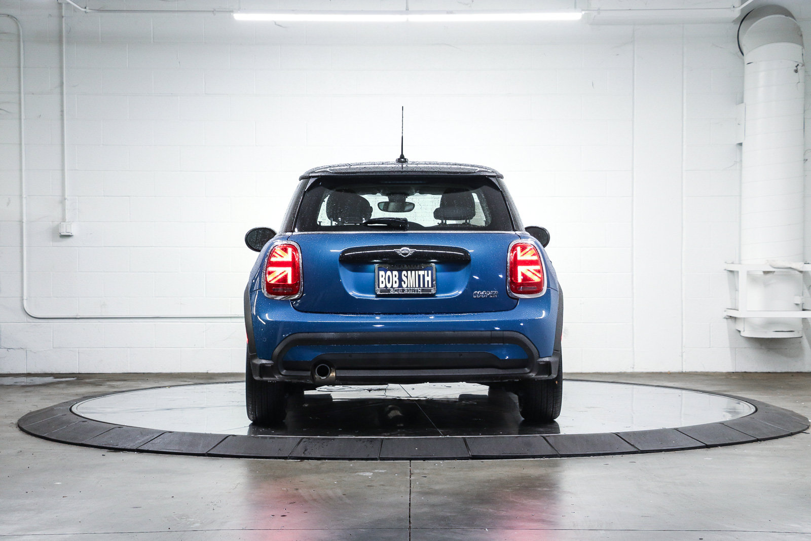Certified 2023 MINI Cooper 2-Door Hardtop FWD image 5