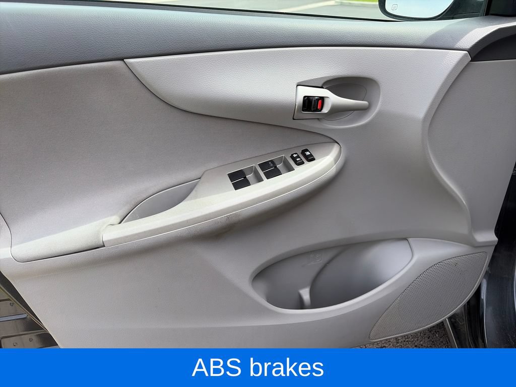 Used 2010 Toyota Corolla LE FWD image 13