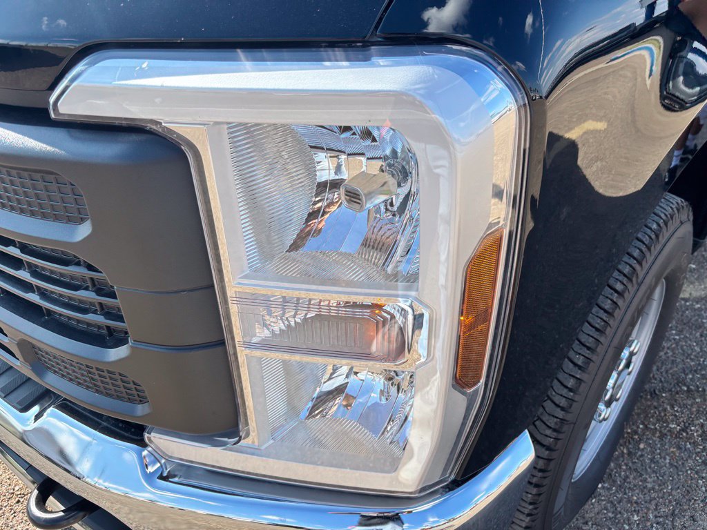 New 2026 Ford F350 XL w/ XL Driver Assist Package RWD image 8