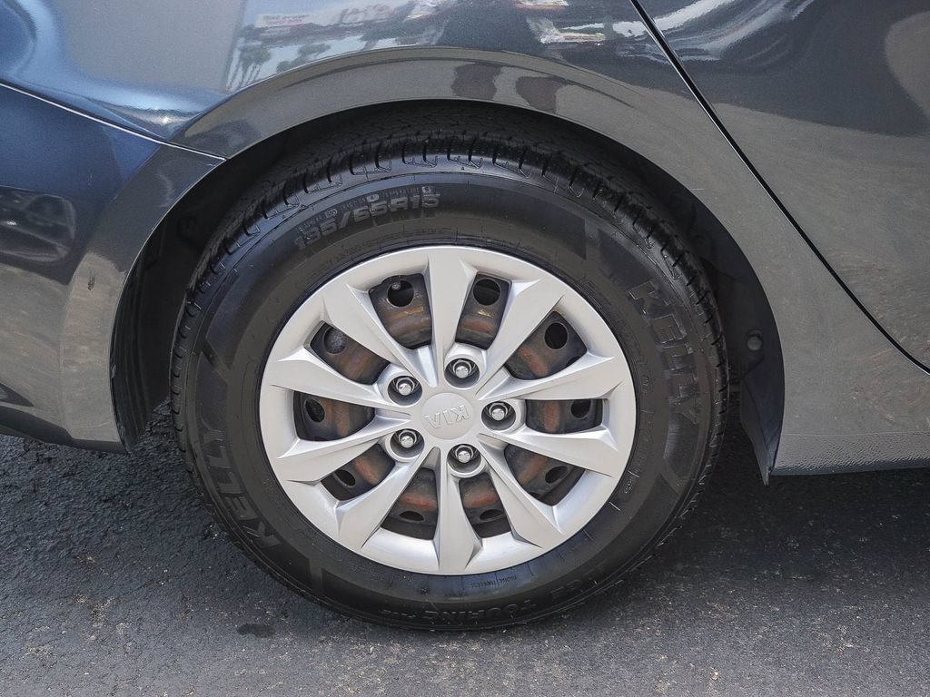 Used 2019 Kia Forte Sedan FWD image 9