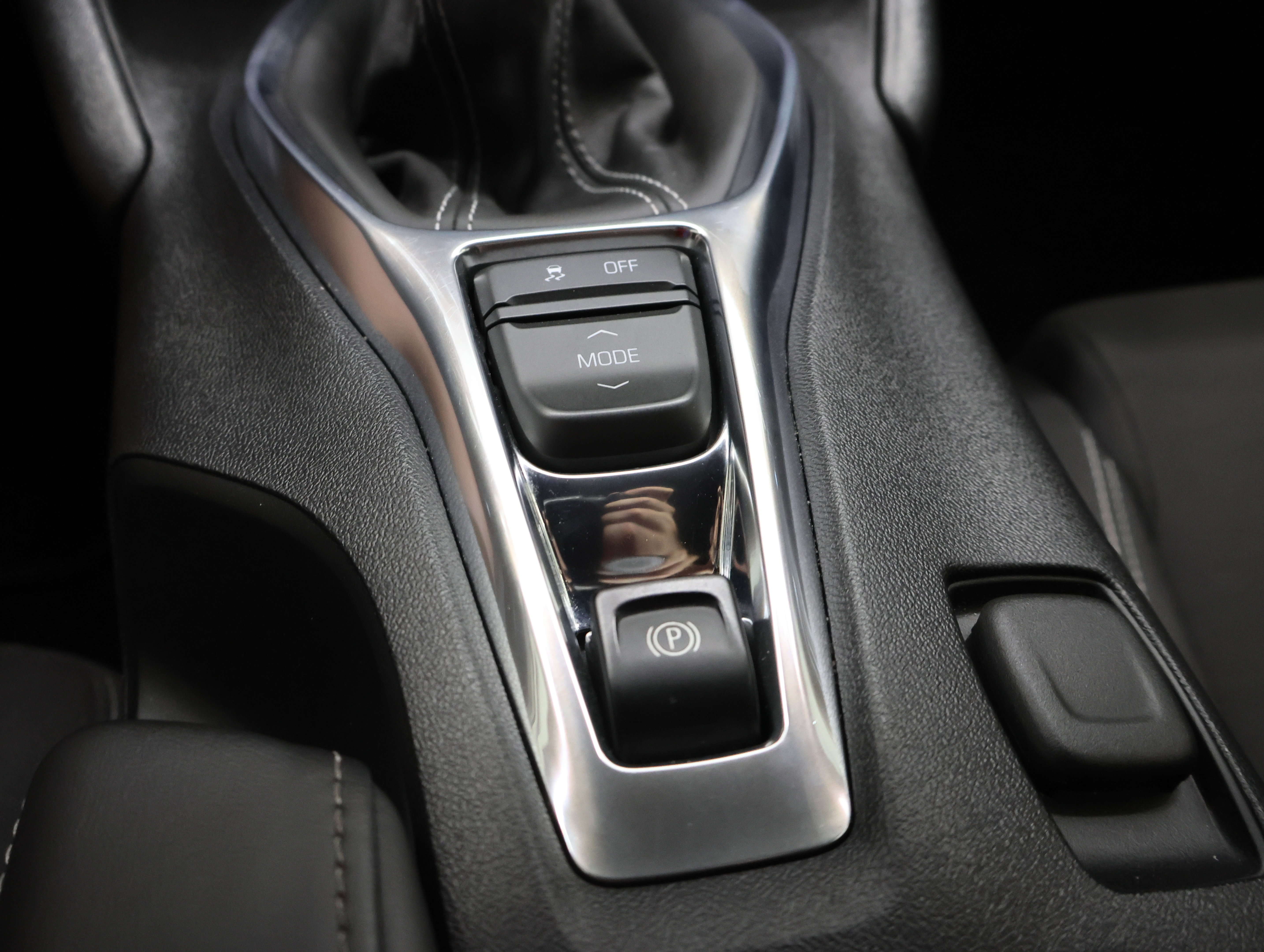 Used 2017 Chevrolet Camaro SS RWD image 41