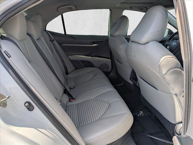 Used 2019 Toyota Camry SE w/ Sunroof Package FWD image 19