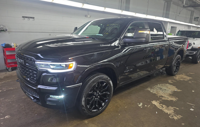 Used 2025 RAM 1500 Limited AWD/4WD image 5