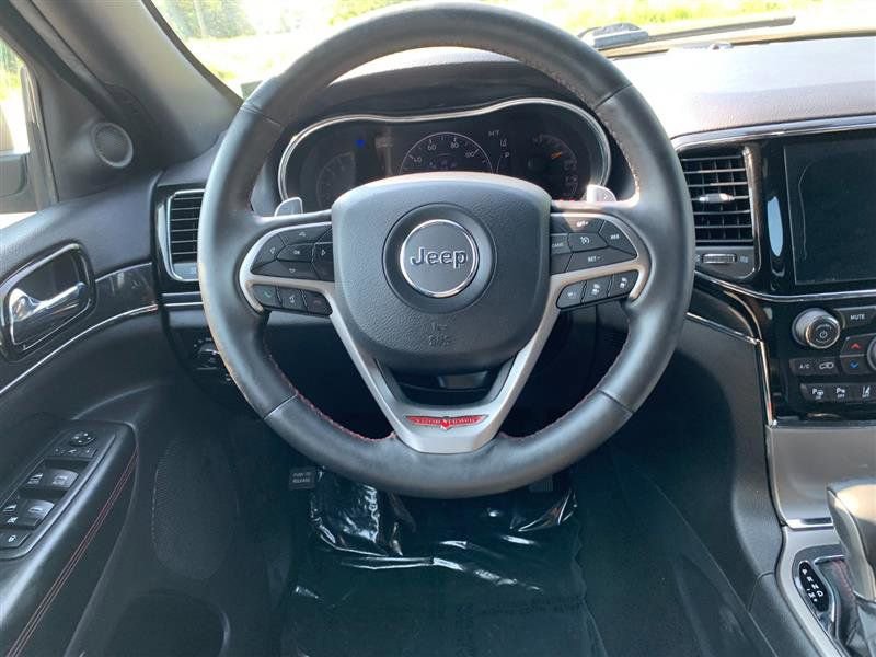 Used 2019 Jeep Grand Cherokee Trailhawk w/ Trailhawk Luxury Group image 18