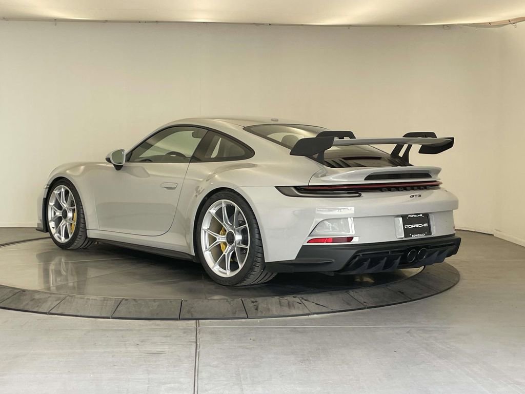 Certified 2022 Porsche 911 GT3 RWD image 3