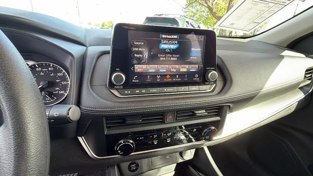 Used 2025 Nissan Rogue S image 25