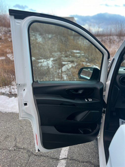 Used 2020 Mercedes-Benz Metris Kargo Master Shelves /Partitio w/ Safety Package image 28