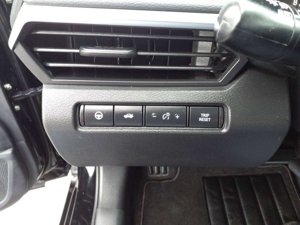 Used 2020 Nissan Altima 2.5 SV FWD image 14