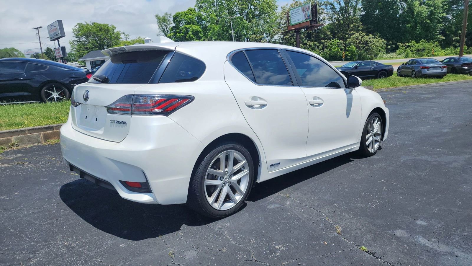 Used 2015 Lexus CT 200h image 5