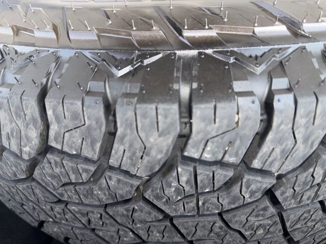 Used 2014 GMC Sierra 1500 SLE w/ SLE Value Package image 27