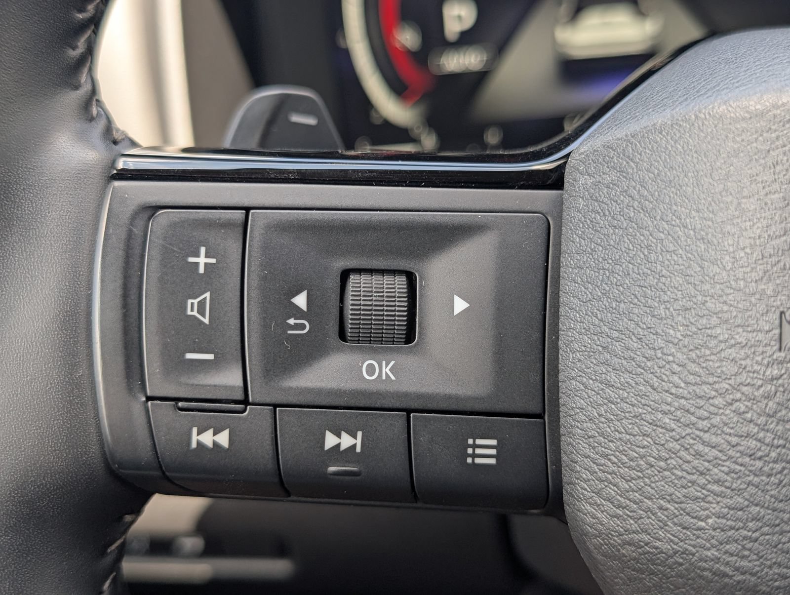 Used 2026 Nissan Rogue SL AWD/4WD image 21