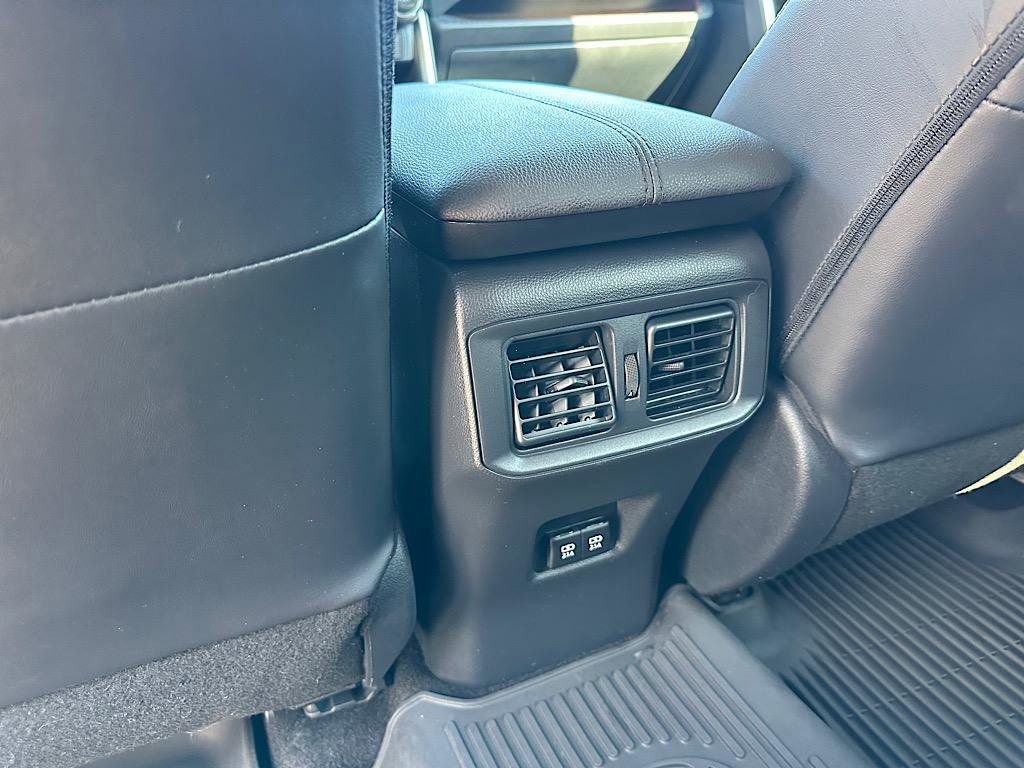 Certified 2019 Toyota RAV4 Limited AWD/4WD image 17