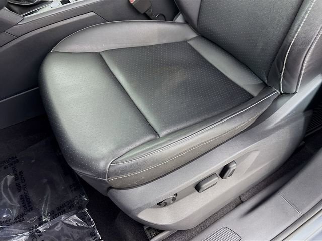 Used 2020 Volkswagen Atlas Cross Sport SE image 19