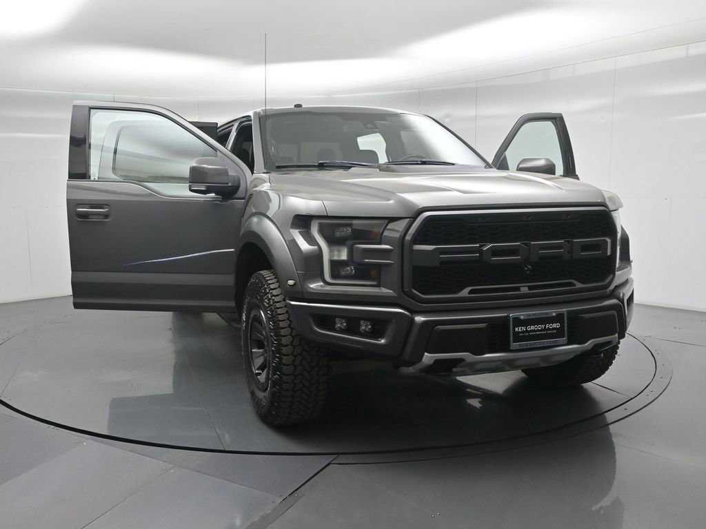 Used 2018 Ford F150 Raptor w/ Equipment Group 802A Luxury image 34