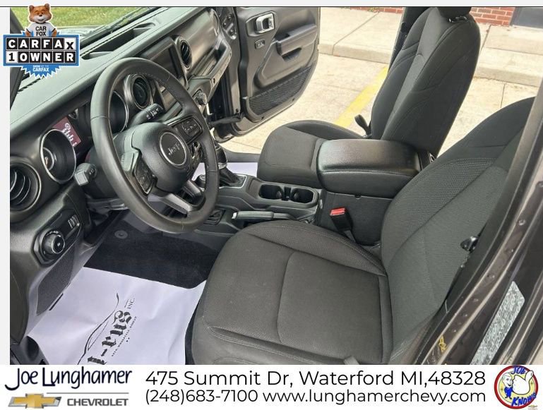 Used 2023 Jeep Wrangler Willys image 9