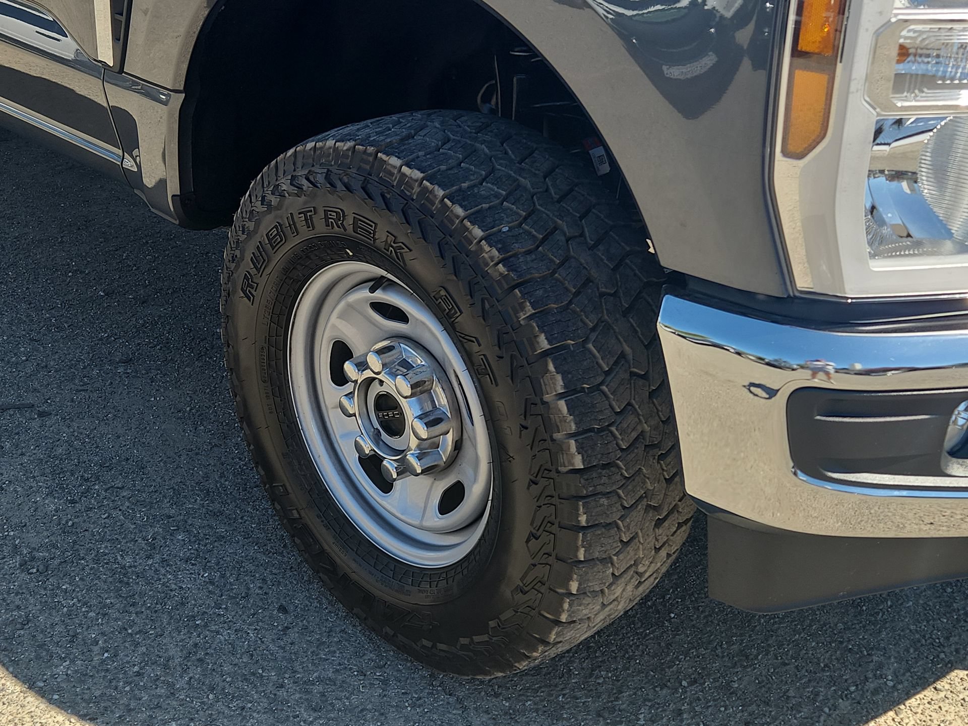 Used 2026 Ford F250 XL w/ XL Off-Road Package AWD/4WD image 18