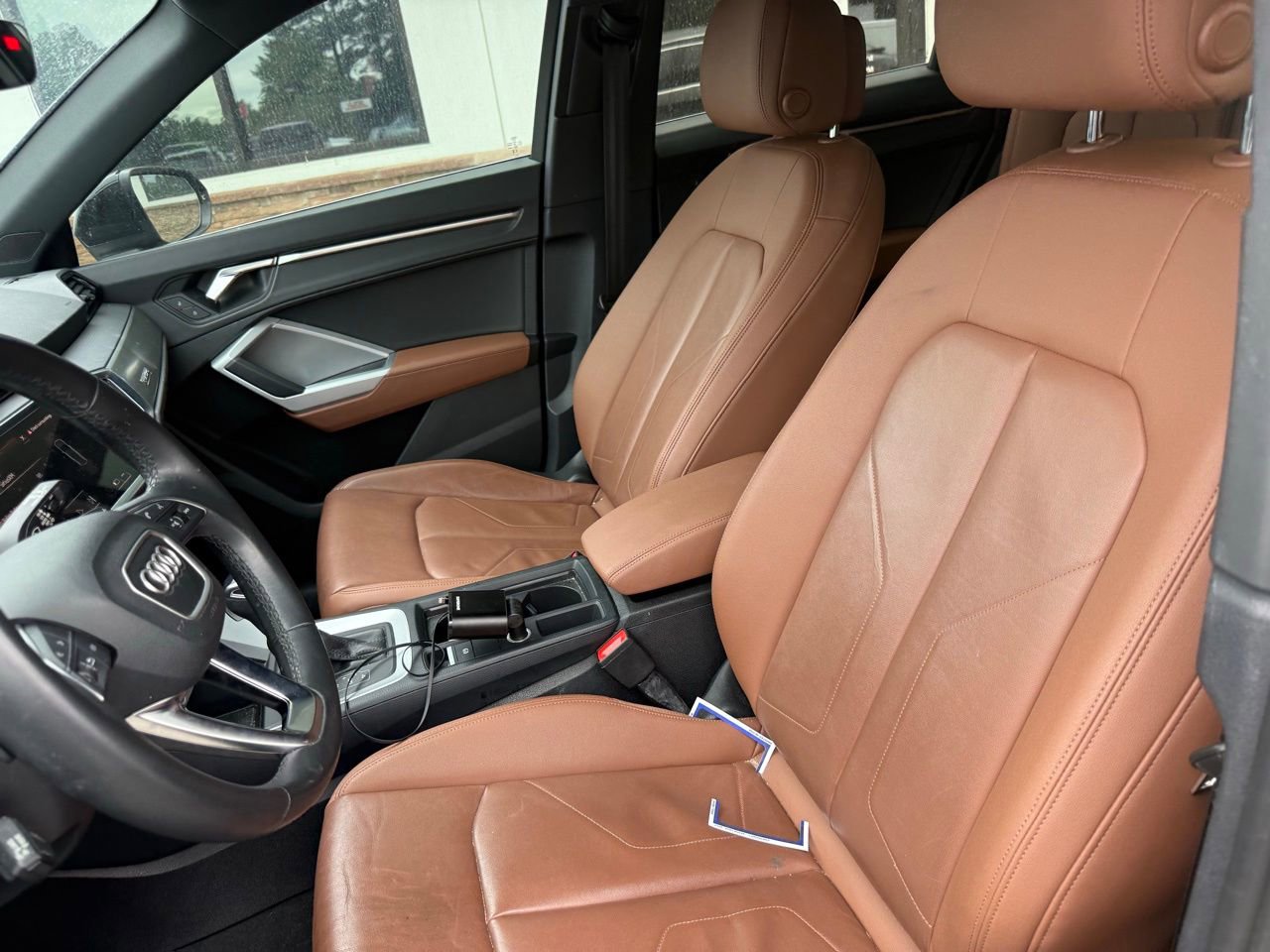 Used 2023 Audi Q3 2.0T Premium w/ Convenience Package AWD/4WD image 3
