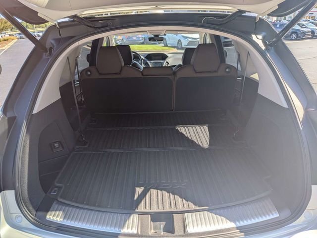 Used 2017 Acura MDX w/ Technology Package AWD/4WD image 10